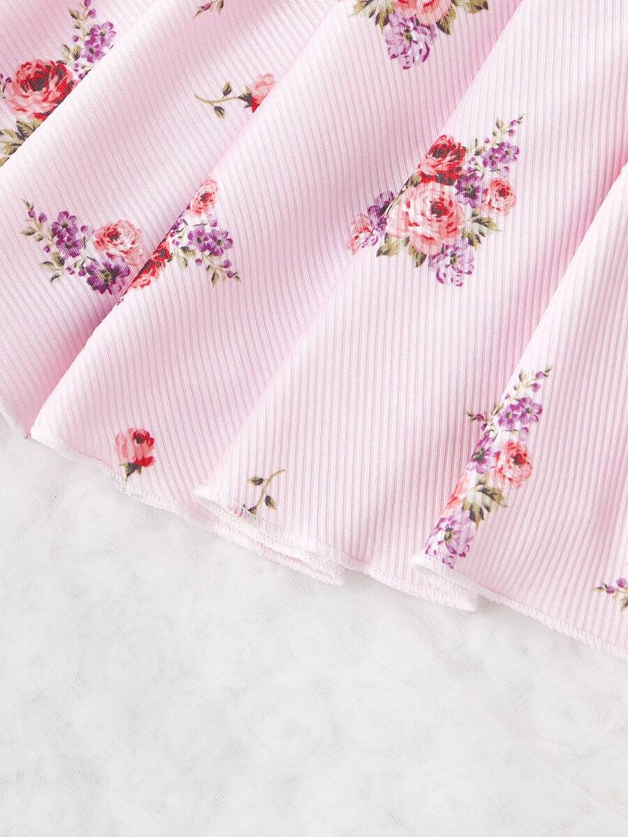 Women's Ditsy Floral Pajama Set V Neck Lace Patchwork Camisole And Pants Elegant Sleepwear Outfit Romantic Vacation Nightwear For Ladies