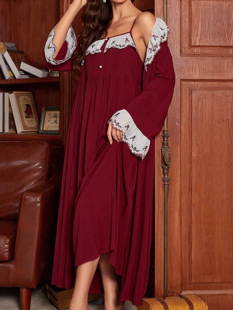 Women's Floral Embroidery Pajama Set With Flare Sleeve Top And Pants Elegant Romantic Sleepwear Outfit Vacation Holiday Nightwear
